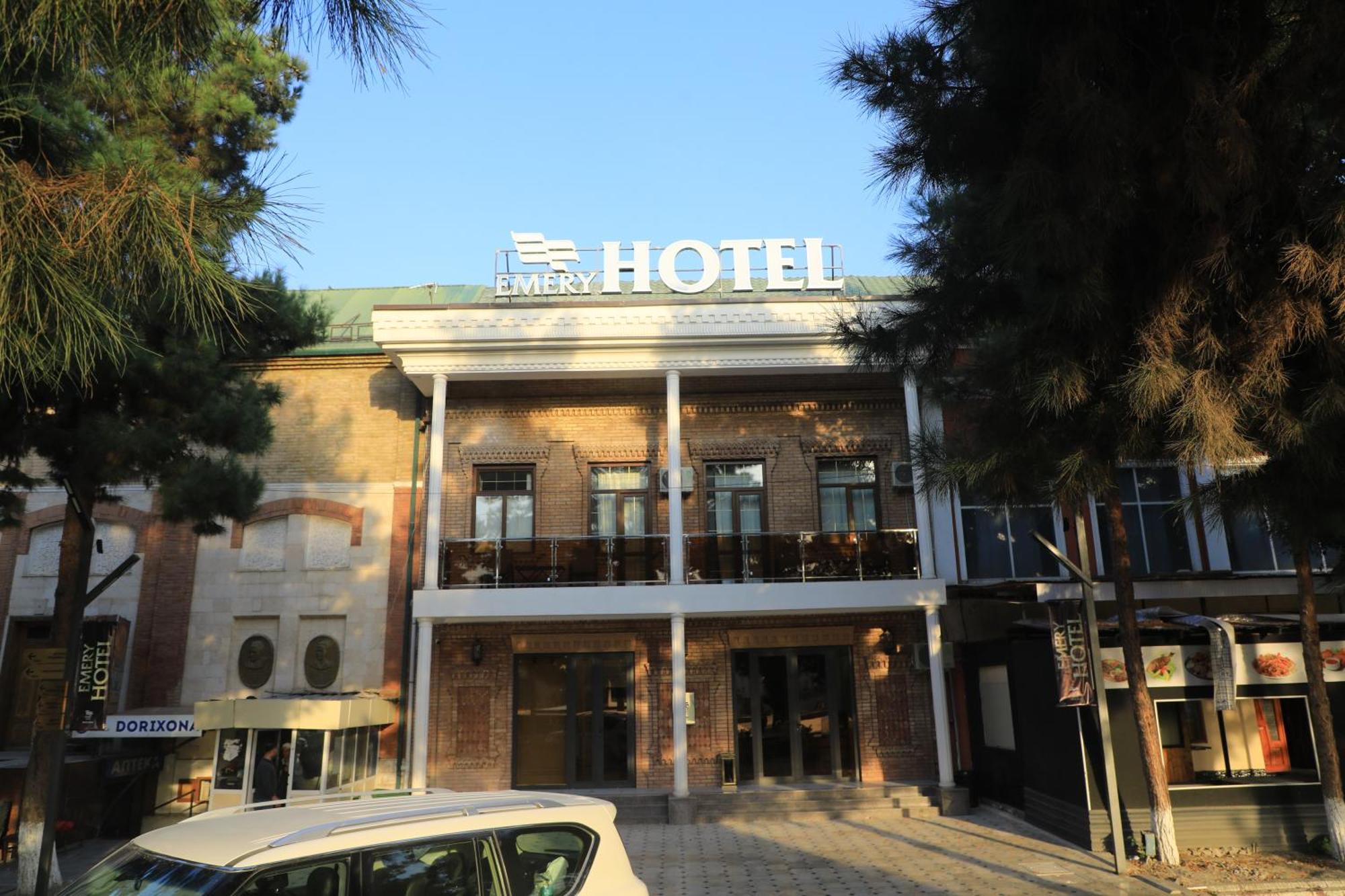 Emery Hotel Andizhan Exterior photo