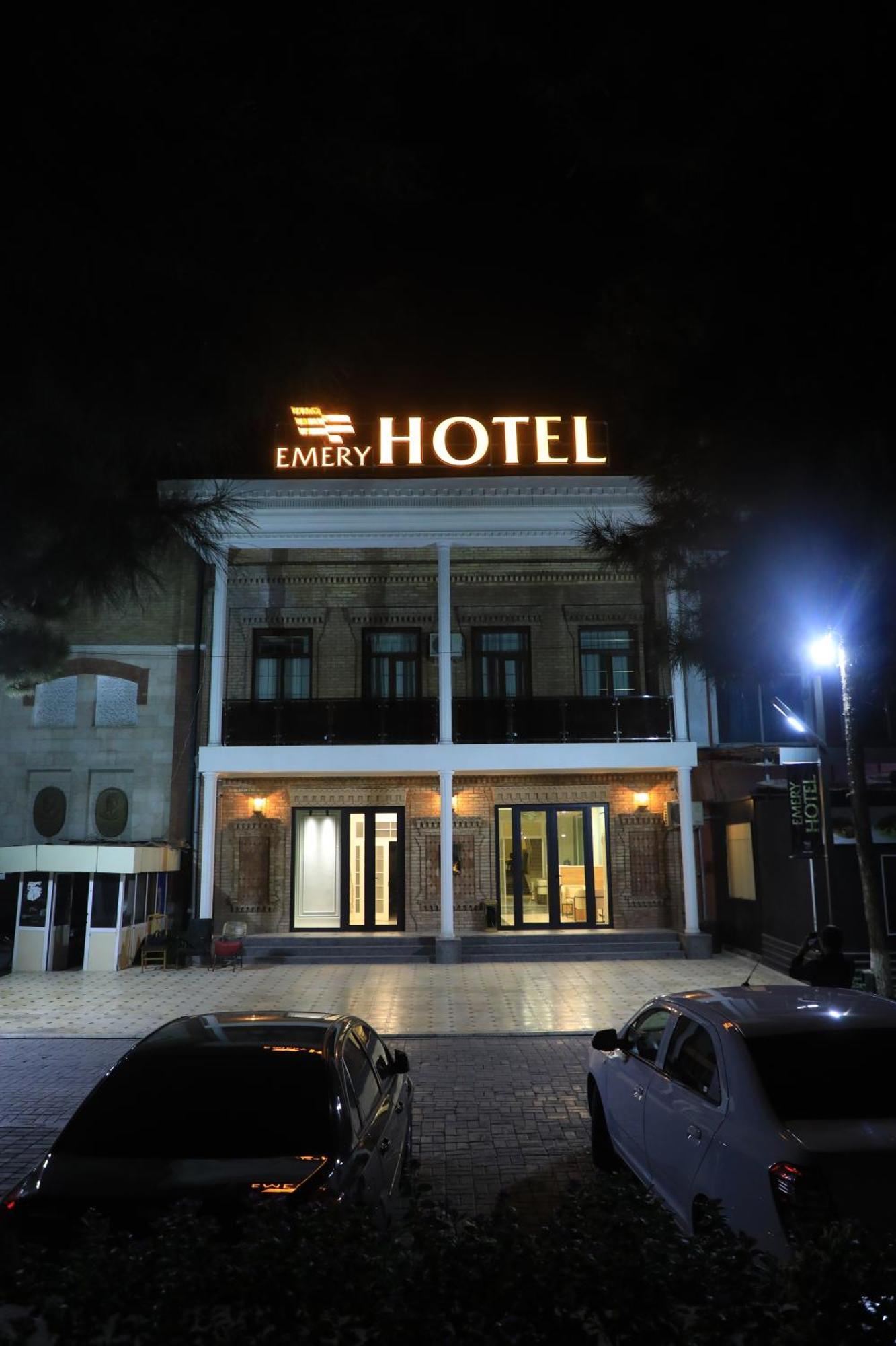 Emery Hotel Andizhan Exterior photo